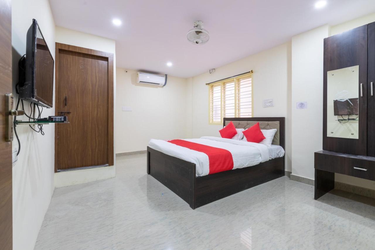 Hotel Shri Ram Нью-Дели Экстерьер фото
